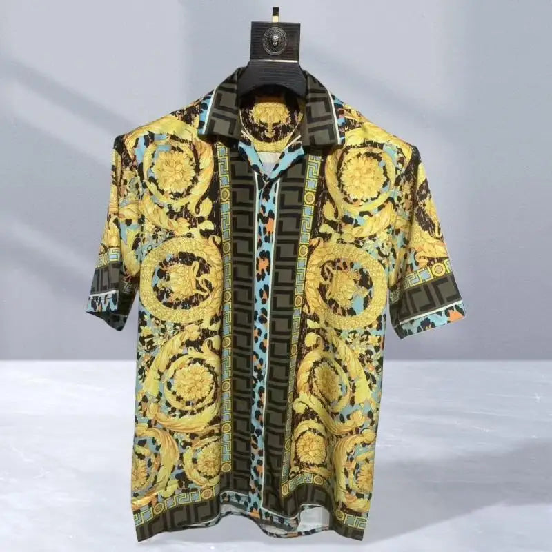 Vintage men's luxurious gold Baroque chain patterned high-quality short sleeved shirt suitable for street parties
